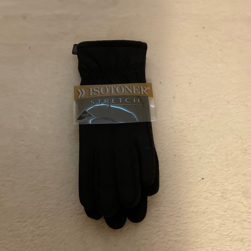 Isotoner Men's Classic Black Gloves